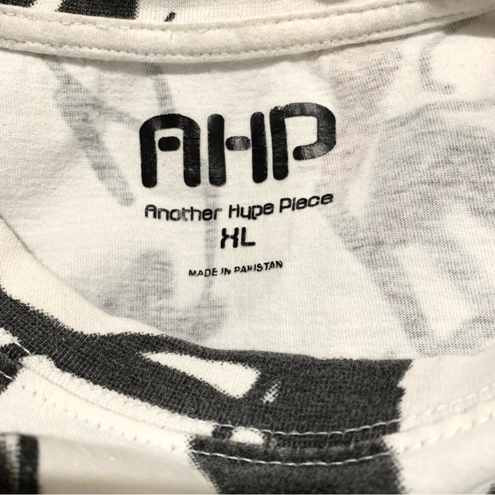 AHP Another Hype Piece Shirt Graffiti Graphic Loyalty Size XL Streetwear - Picture 3 of 6